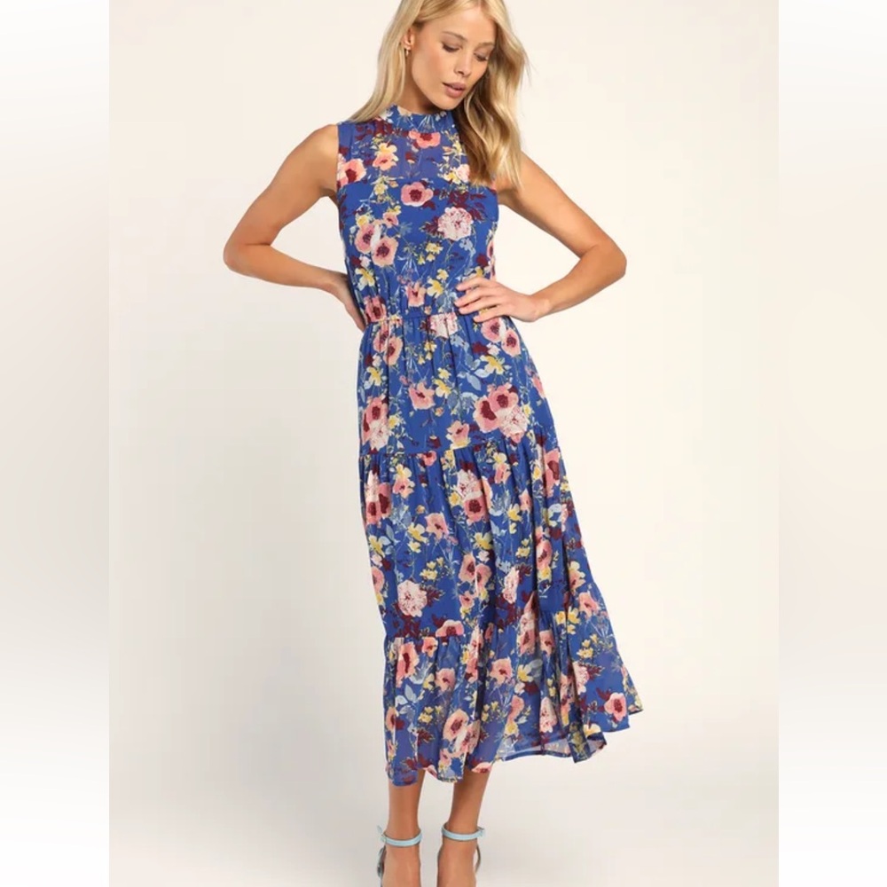 In My Dreams Blue Floral Print Midi
Dress